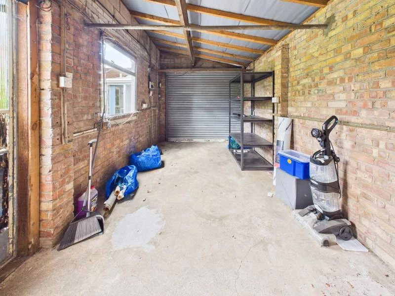 Garage/Workshop/Storage