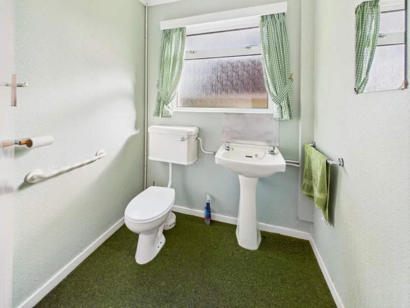Ground Floor WC