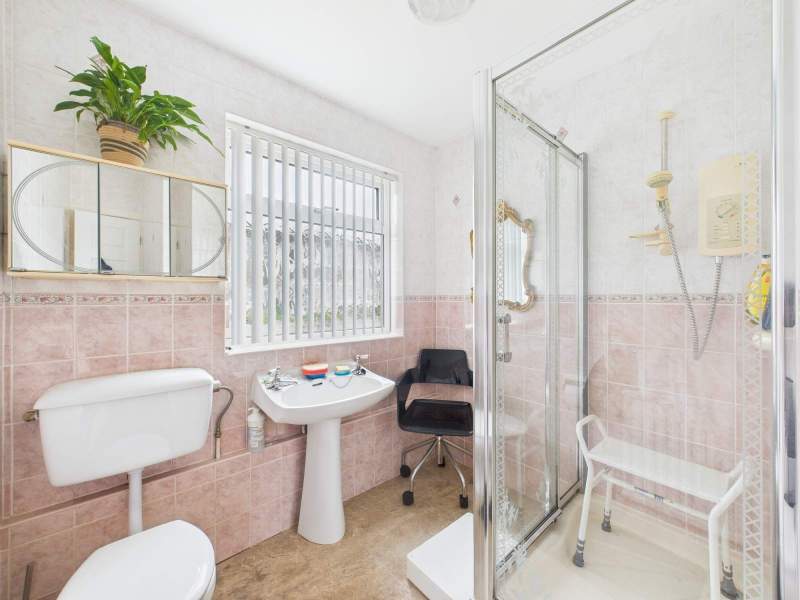 Shower Room/Wc