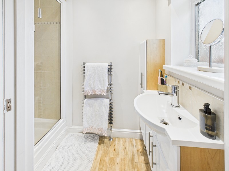 En Suite Shower Room