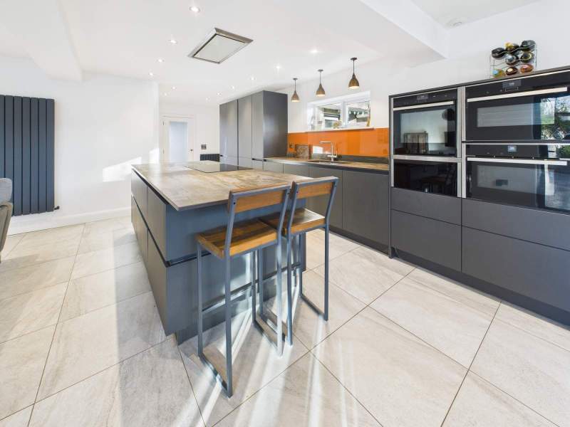 Kitchen/Breakfast Area