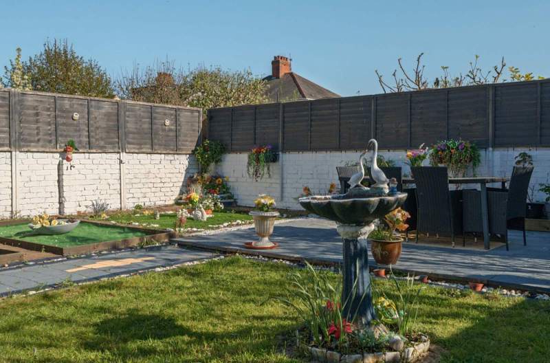 Paved Terrace/Rear Garden