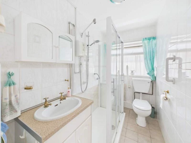 Shower Room/Wc