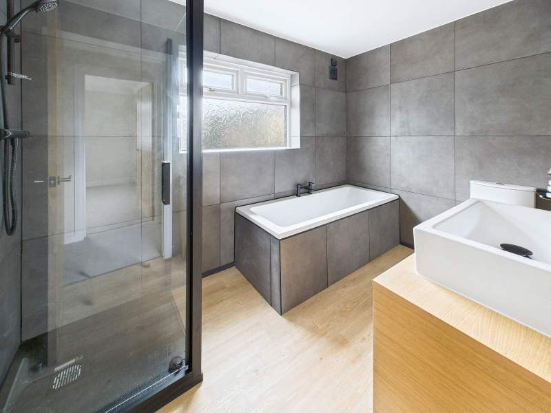 Bathroom Second Angle