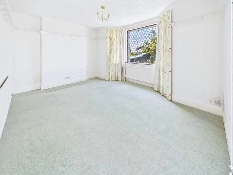 Family room/dining room