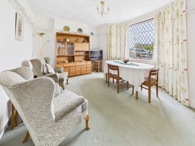 Family room/dining room