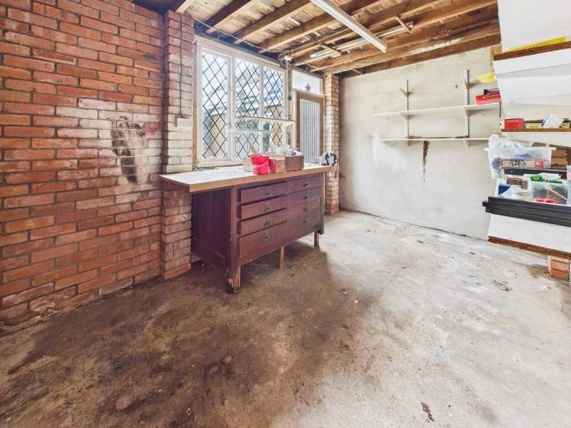 Garage/Workshop/Storage