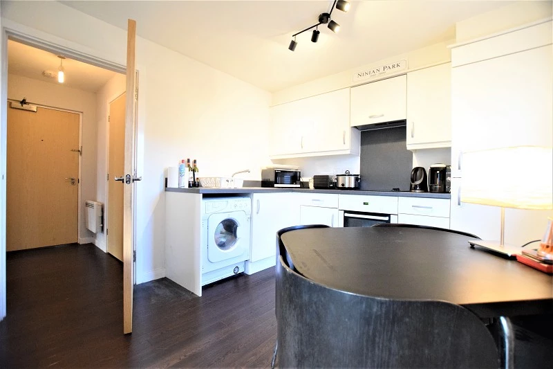 Kitchen/Breakfast Area