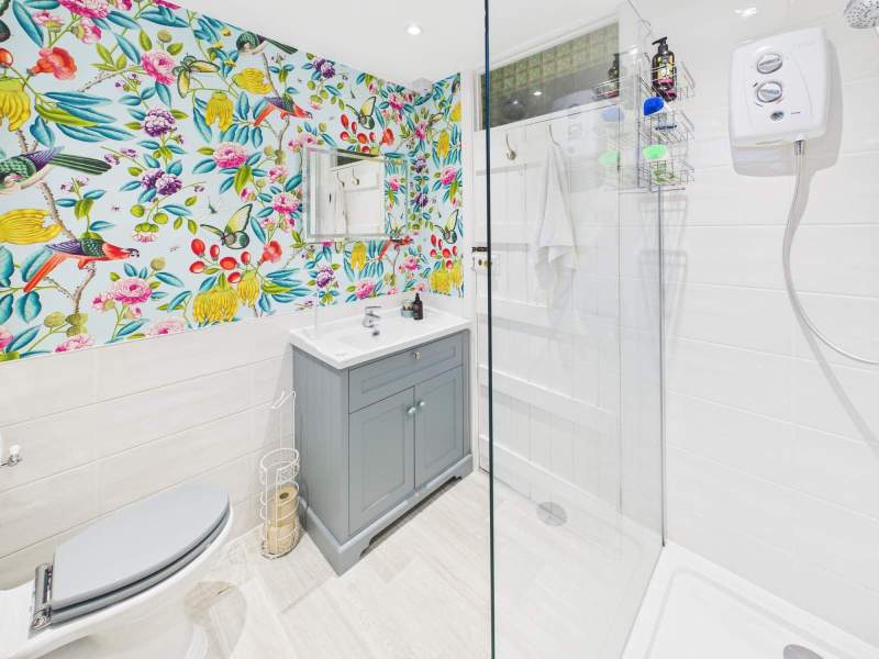 Shower Room/Wc