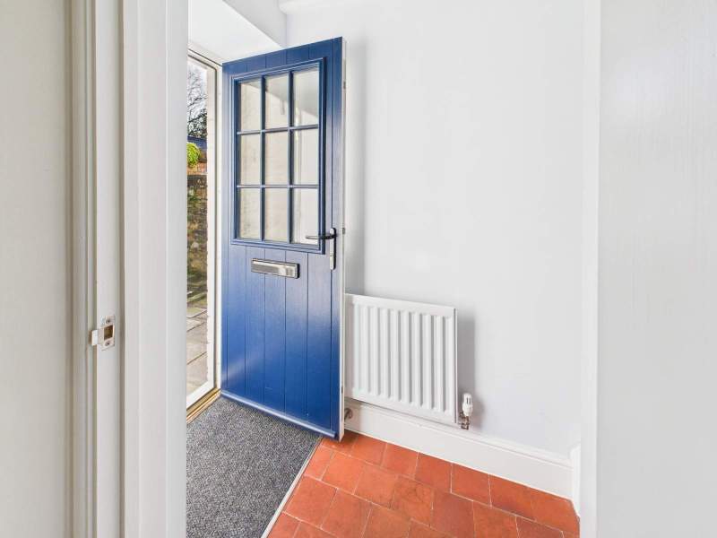 Entrance hallway to Cottage 2