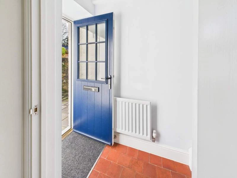 Entrance hallway to Cottage 2