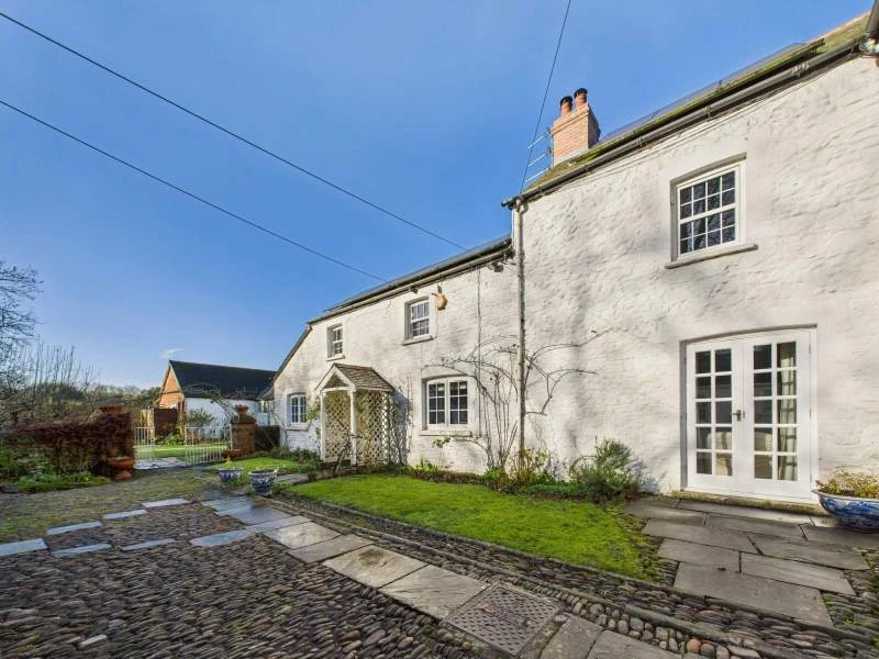 Cottage 3 and 4