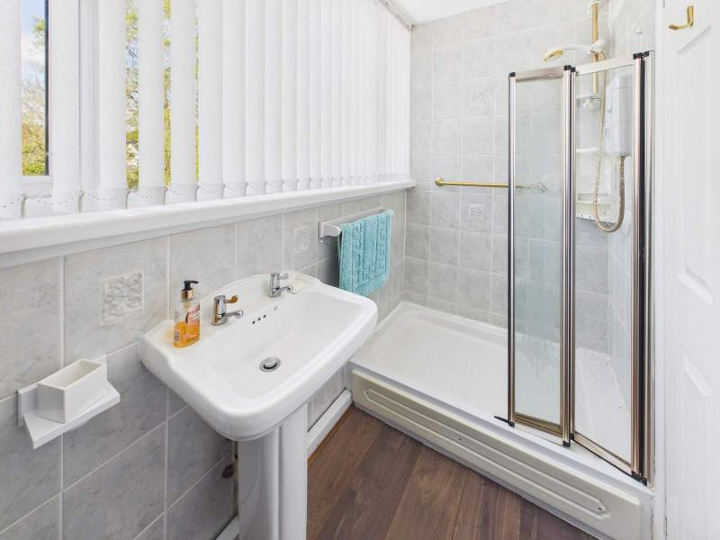 En Suite Shower Room