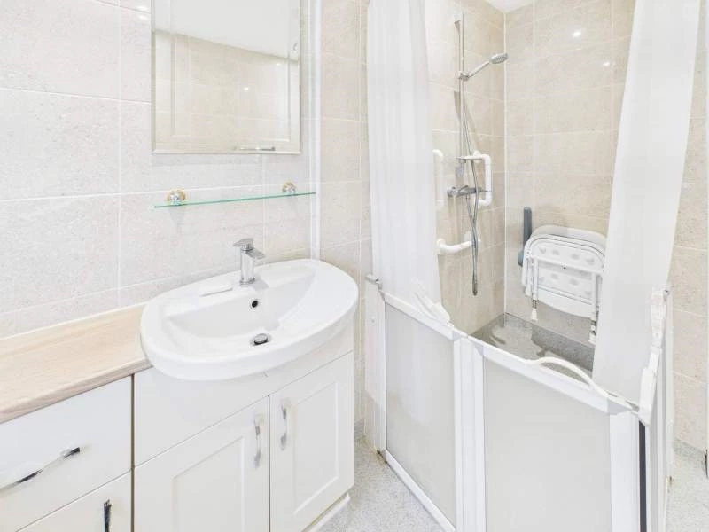 Shower Room/Wc