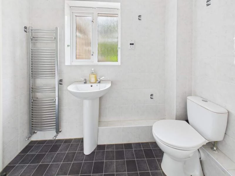 Bathroom Second Angle