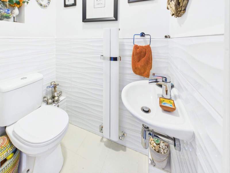 Separate WC