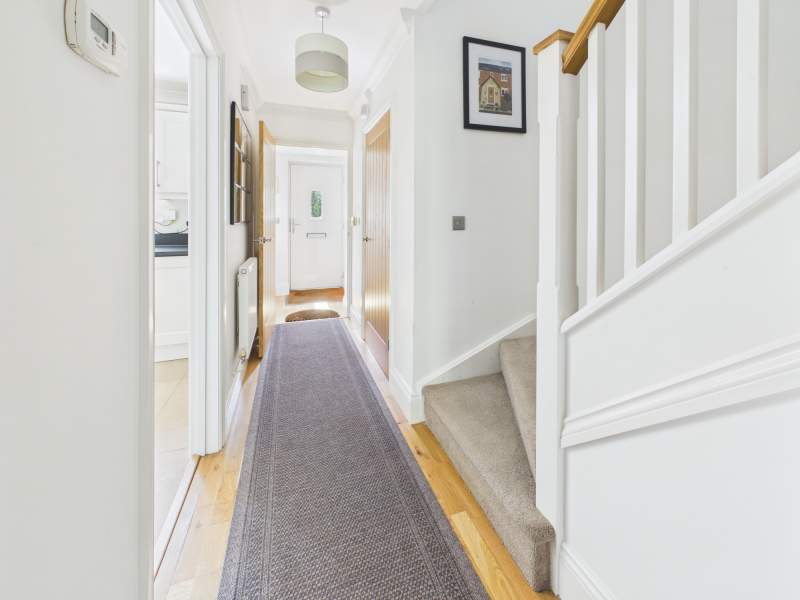 Entrance hallway second angle