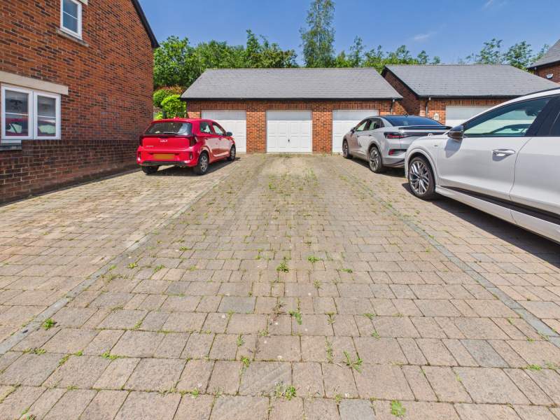 Garage & Driveway