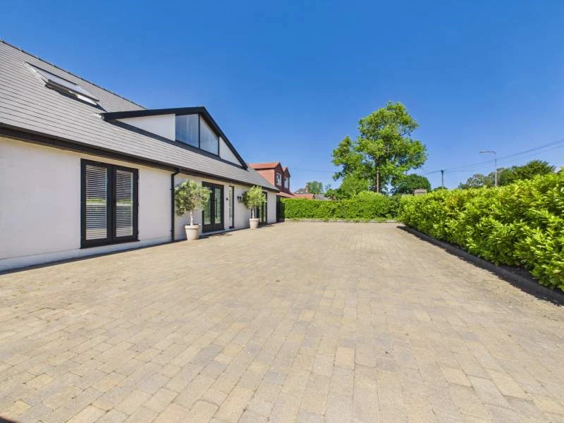 Carriage Driveway