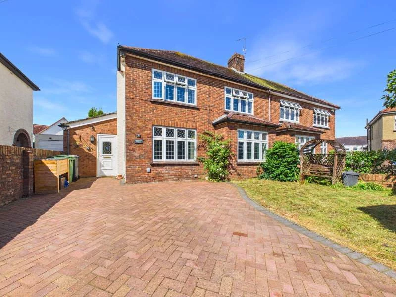 Property photo: Porthamal Gardens, Cardiff, CF14