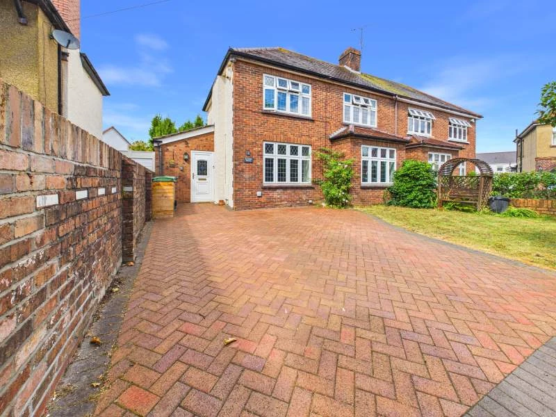 Driveway & Front Entrance