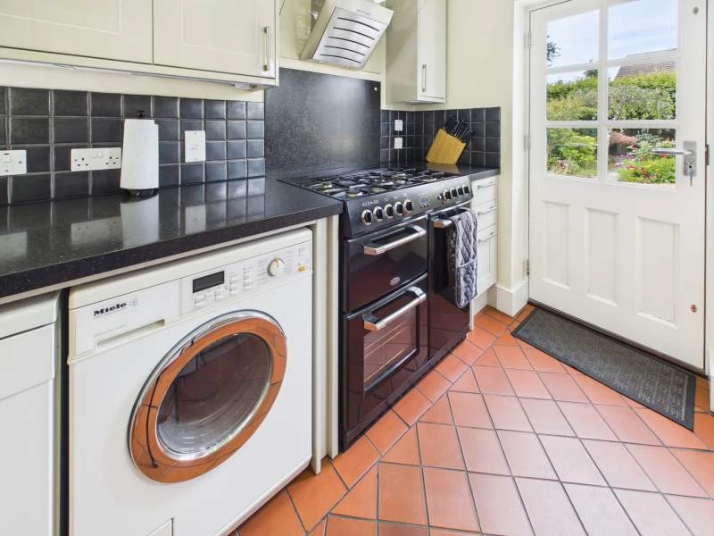 Kitchen Second Angle