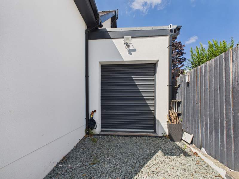 Integral Garage