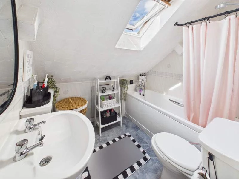 Bathroom 2