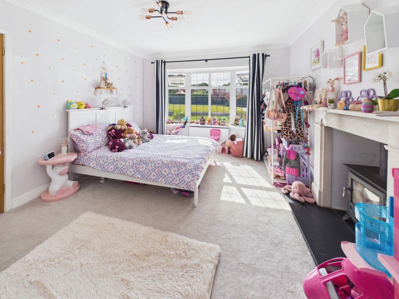 Family room/ground floor bedroom