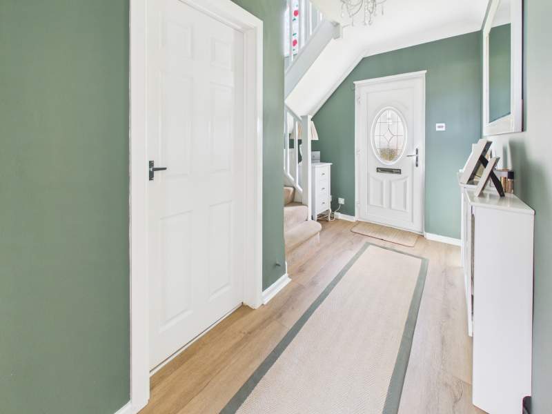 Entrance hallway second angle