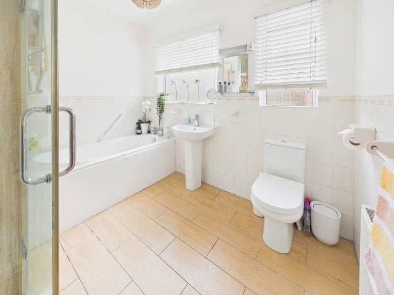 Ground Floor Bathroom