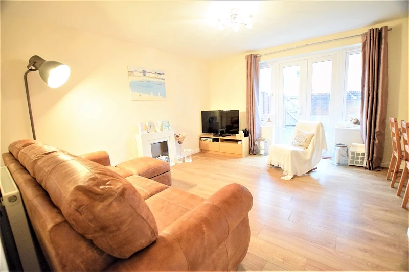 Lounge/Dining area