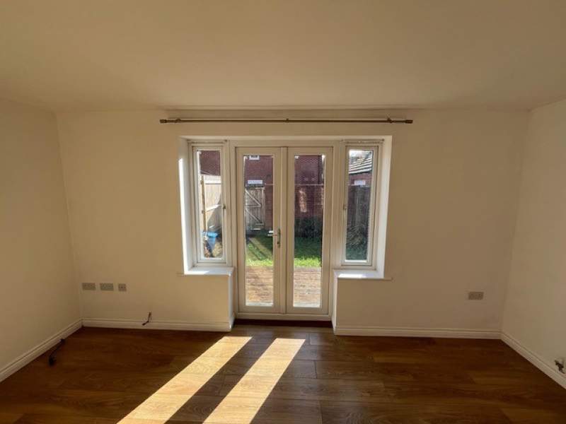 Lounge/Dining area