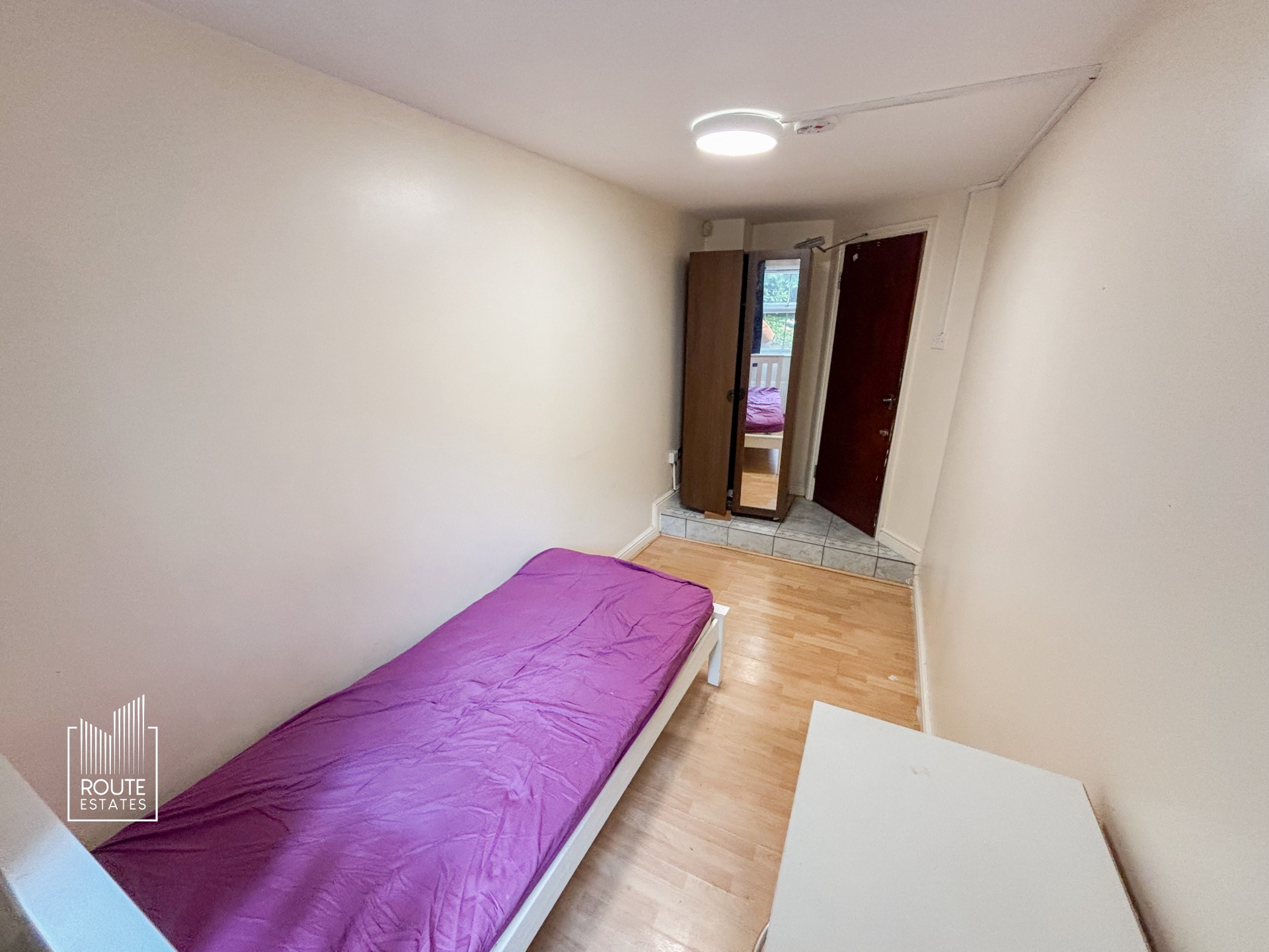 Leigh Hunt Drive London N14