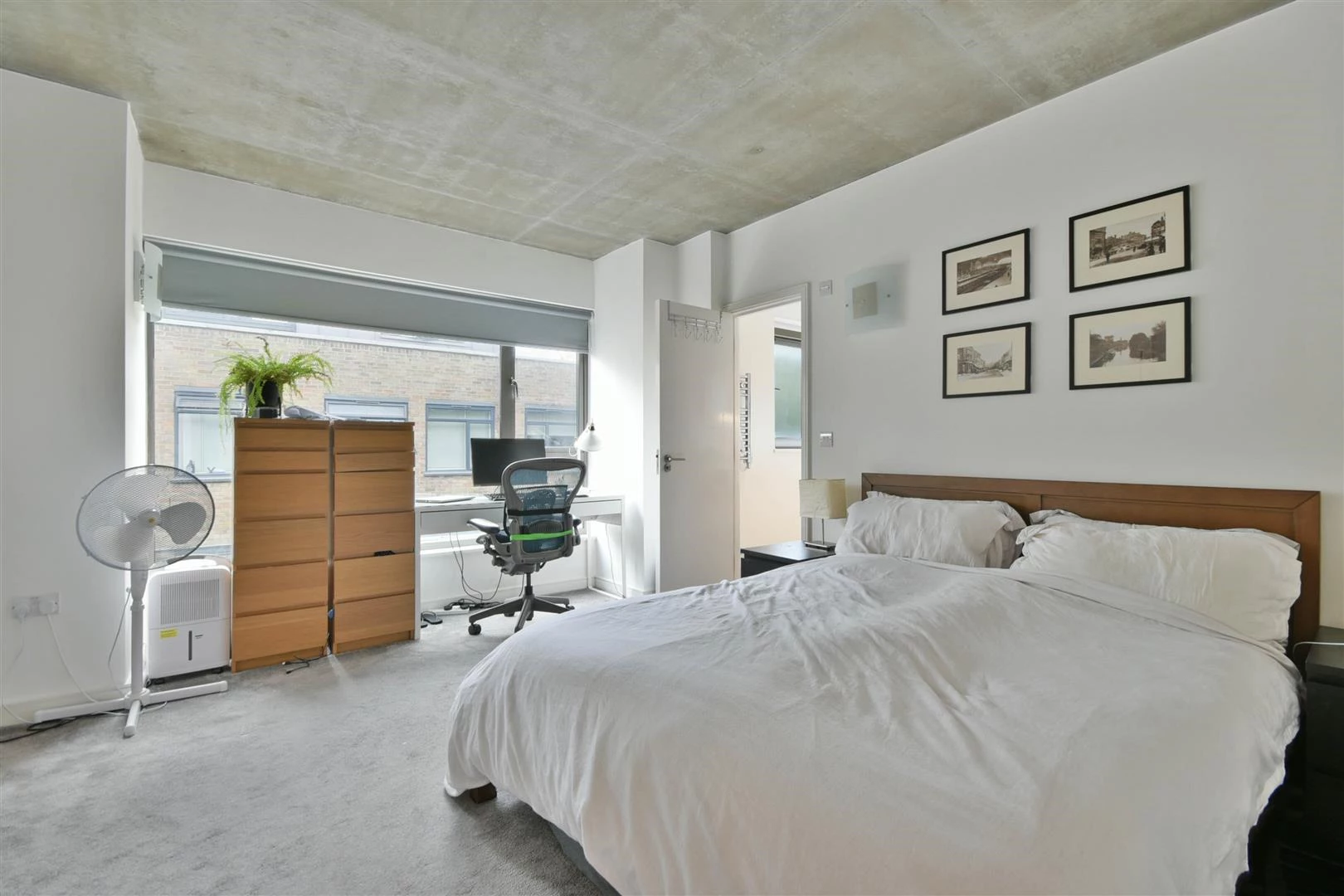 Bed.jpg