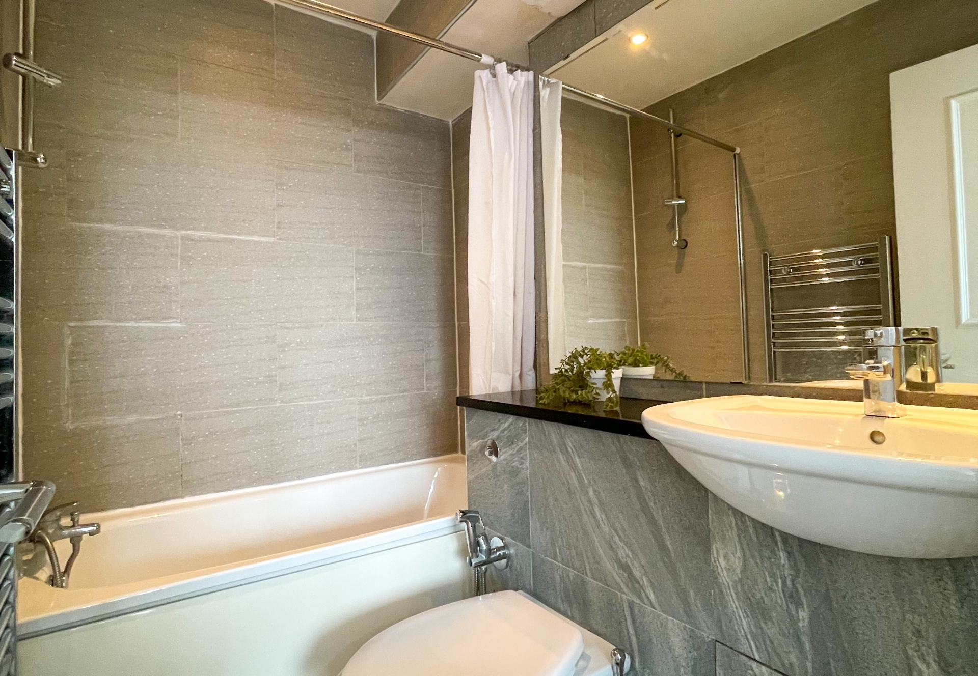 En-Suite Bathroom
