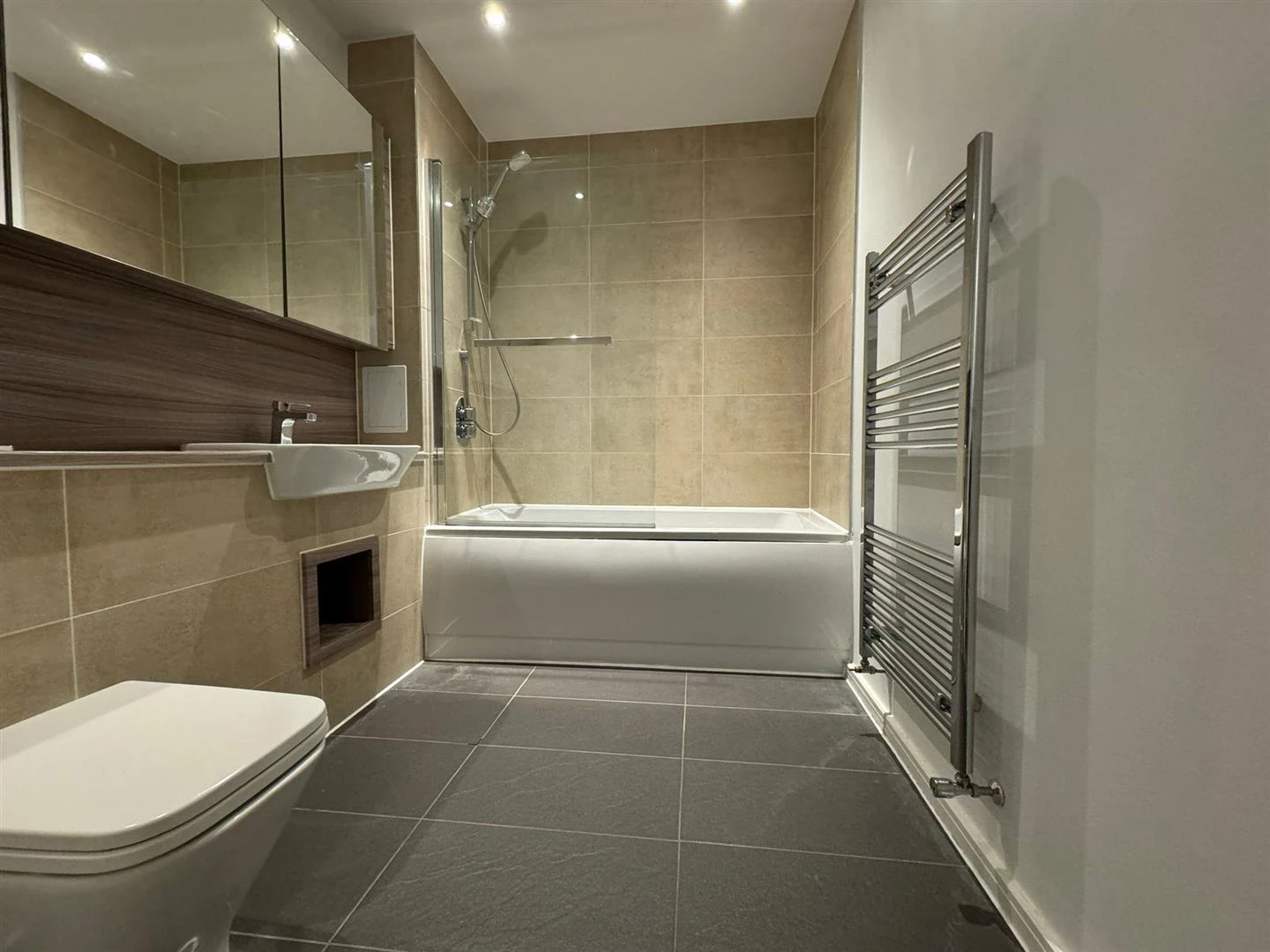 WhatsApp Image 2024-12-02 at 16.36.53 (4).jpeg