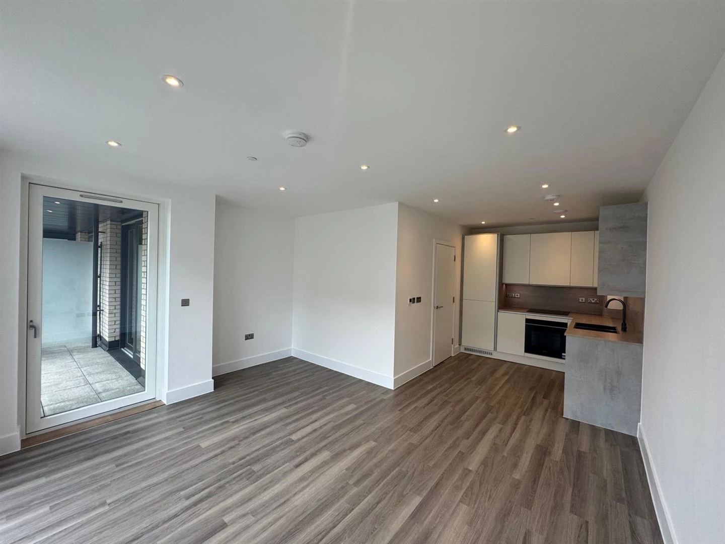 WhatsApp Image 2025-09-15 at 15.09.29 (9).jpeg