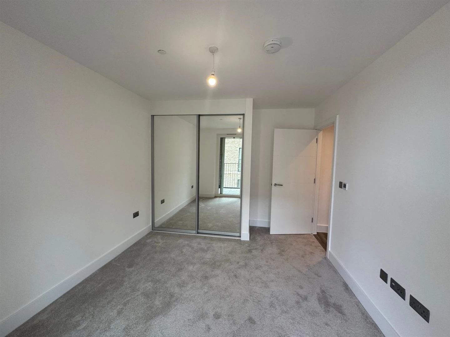 WhatsApp Image 2025-09-15 at 15.09.36 (6).jpeg