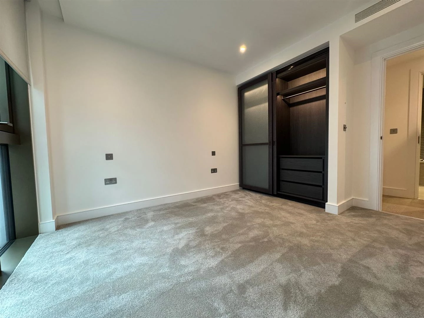 WhatsApp Image 2025-10-16 at 09.15.48 (3).jpeg