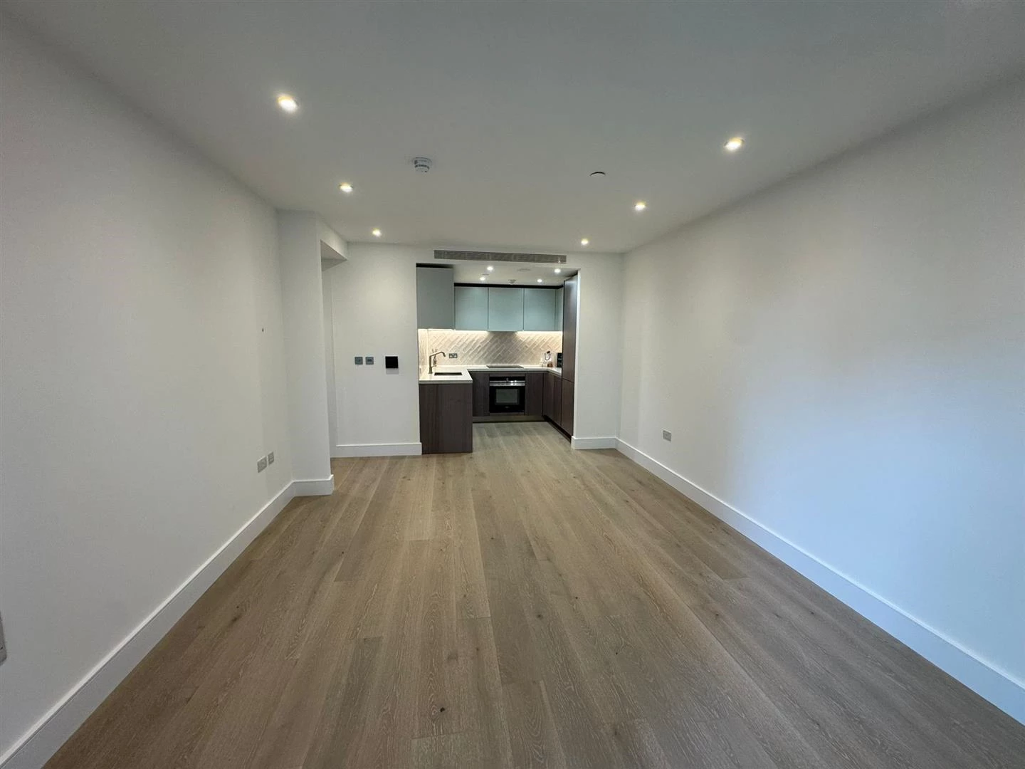 WhatsApp Image 2025-10-16 at 09.15.41 (1).jpeg