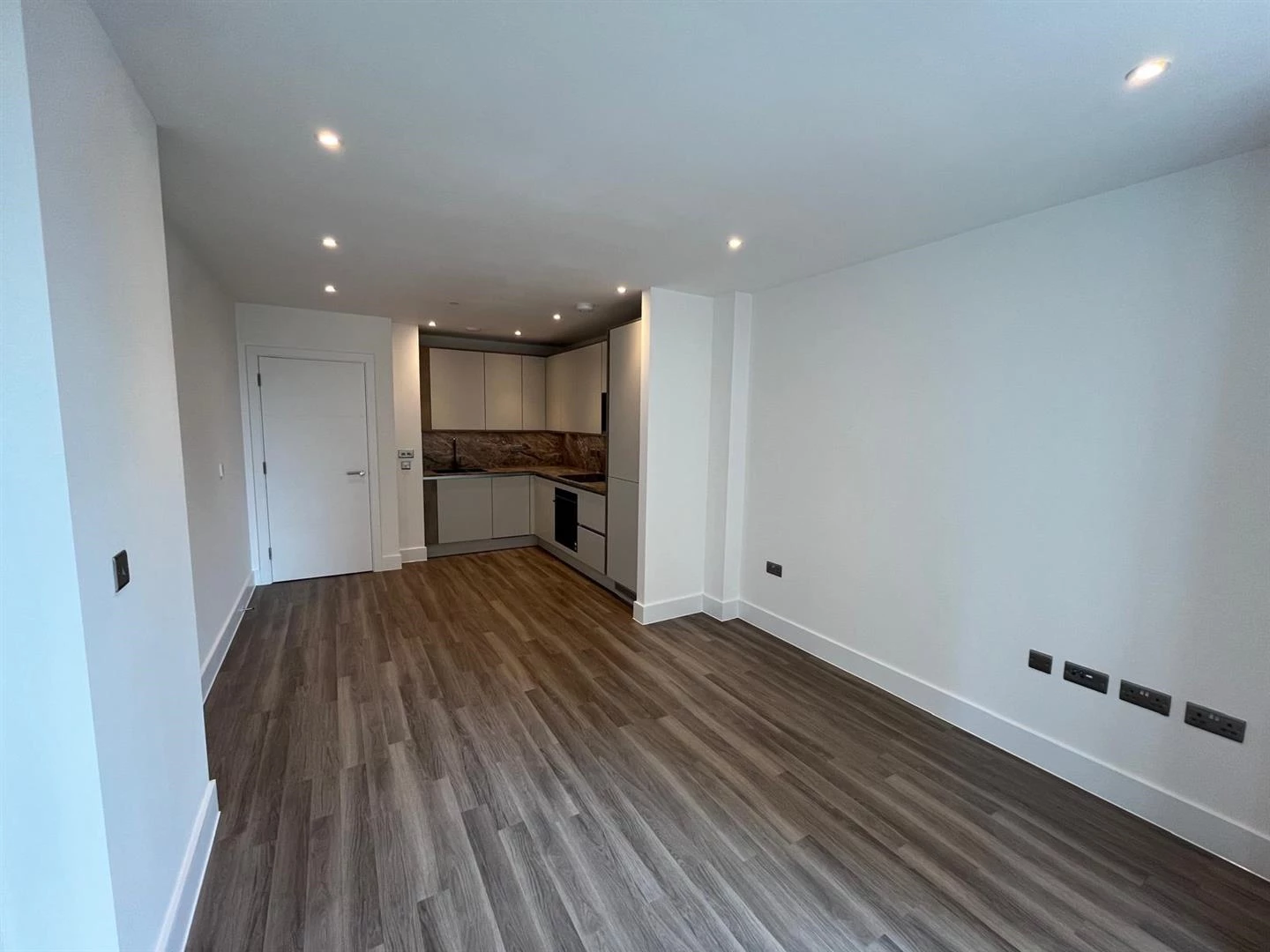 WhatsApp Image 2025-09-03 at 13.35.35 (14).jpeg