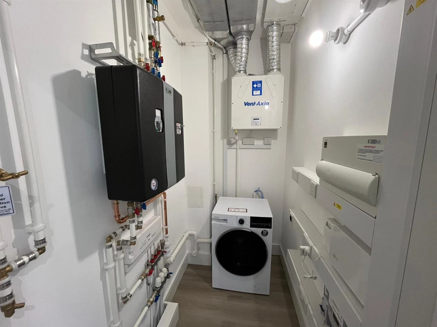 WhatsApp Image 2025-10-21 at 11.38.06 (1).jpeg