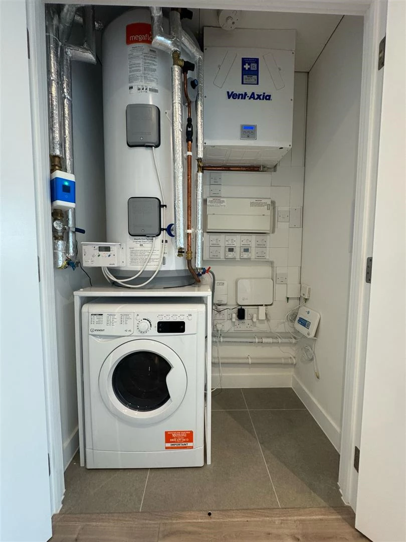 WhatsApp Image 2025-02-28 at 17.19.22 (4).jpeg