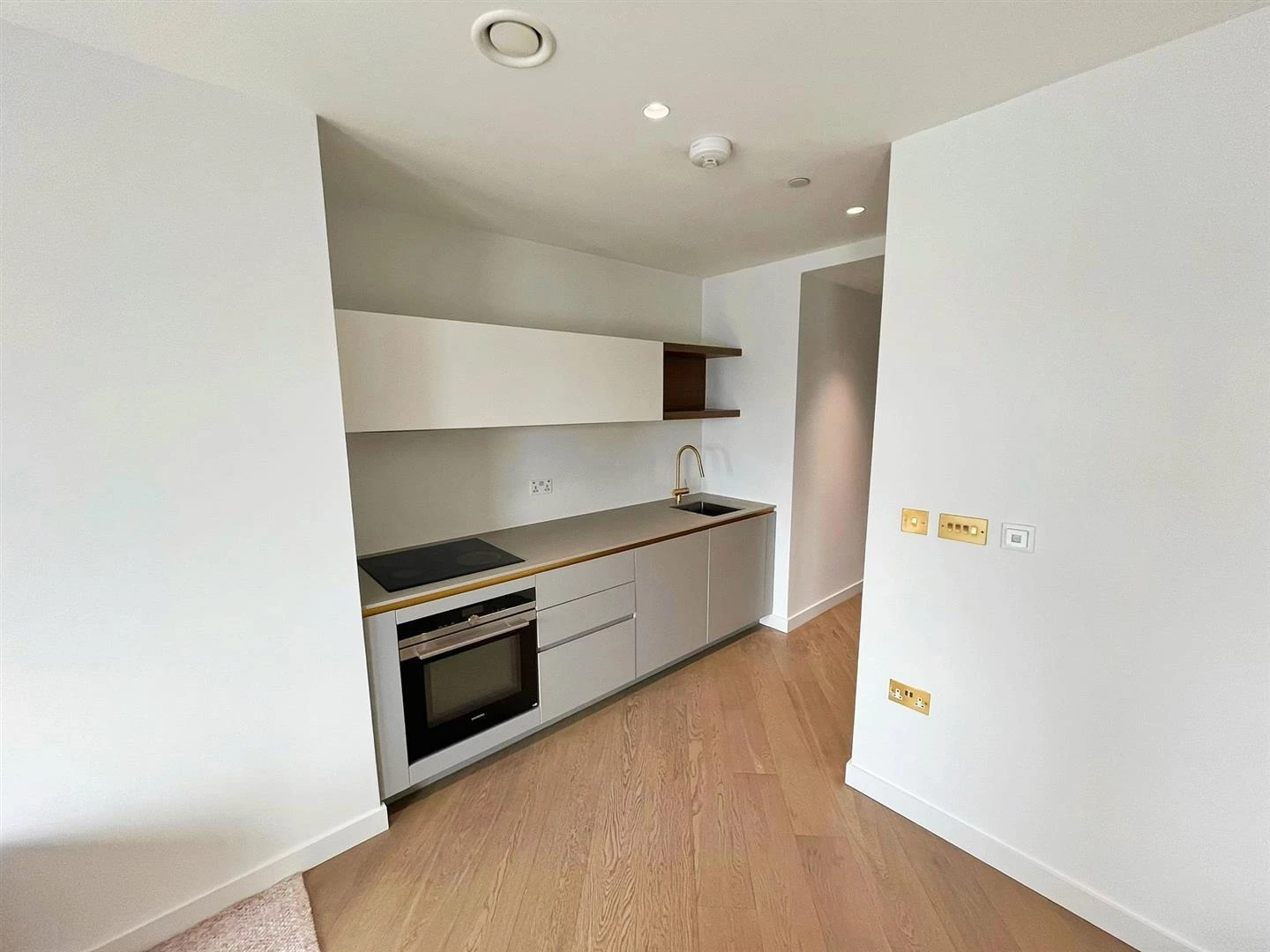 WhatsApp Image 2026-02-17 at 15.56.54 (4).jpeg