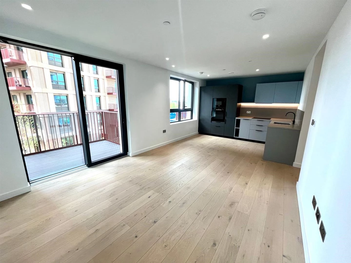 WhatsApp Image 2026-04-15 at 13.37.36 (9).jpeg