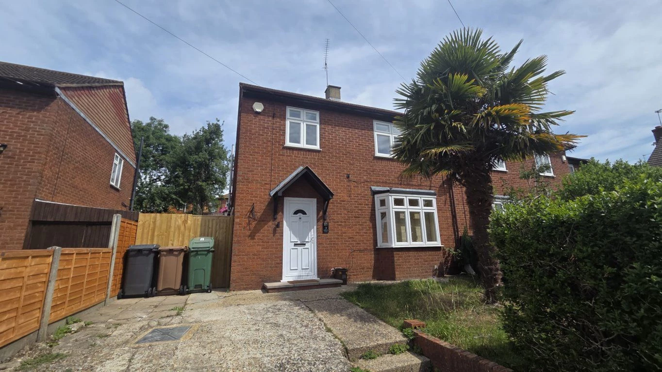 Property photo: Yardley Close, Chingford, London, E4