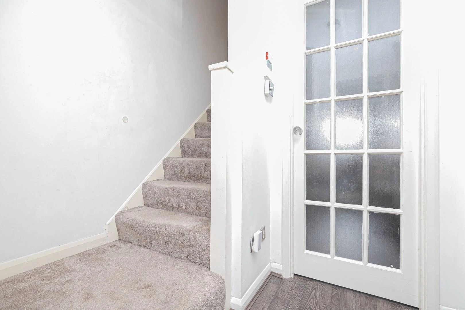 28 Gwynne - Stairs.jpg