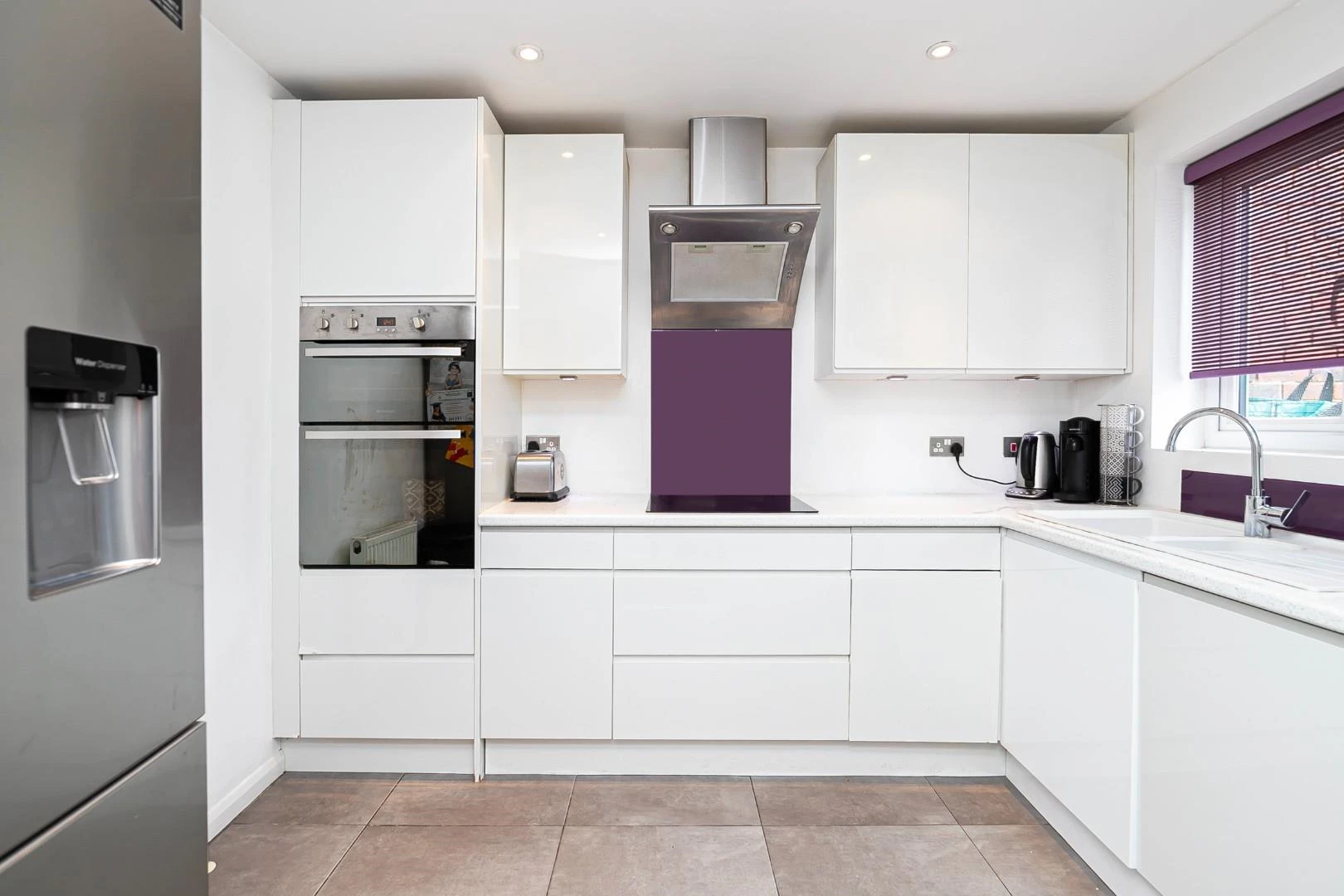 28 Gwynne - Kitchen.jpg