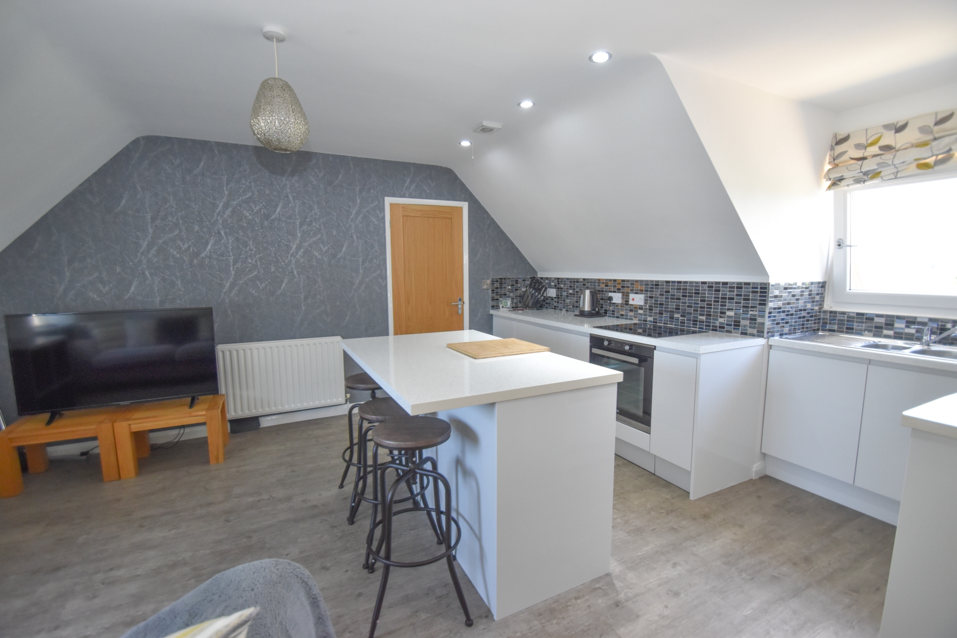 apt 1 kitchen
